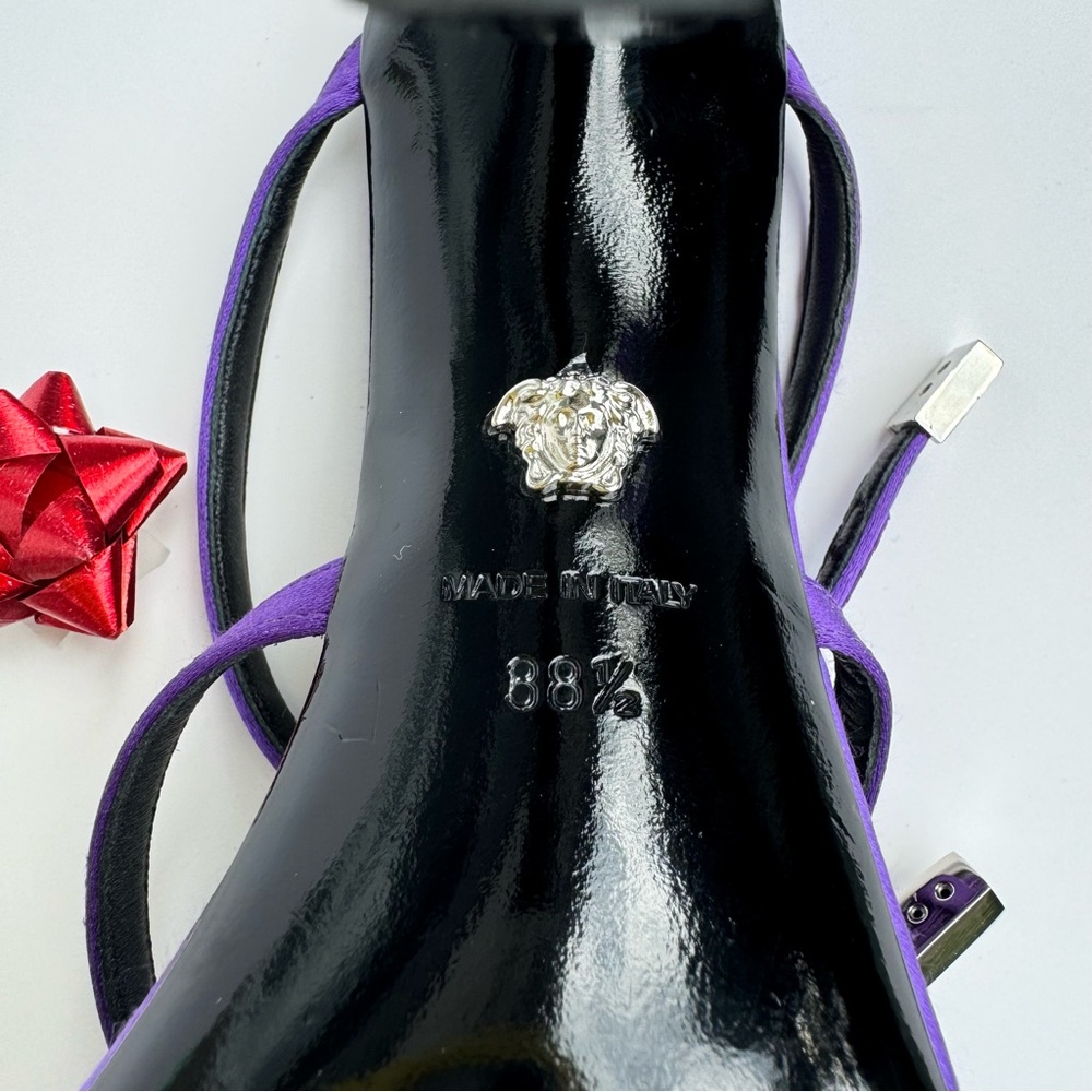VERSACE SANDAL HEELS - Picture 6 of 14